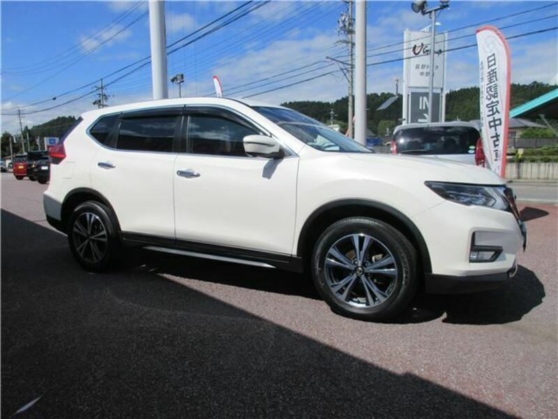 X-TRAIL-5