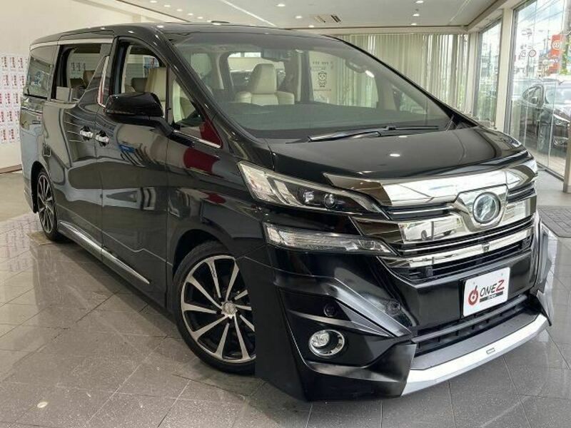 TOYOTA　VELLFIRE