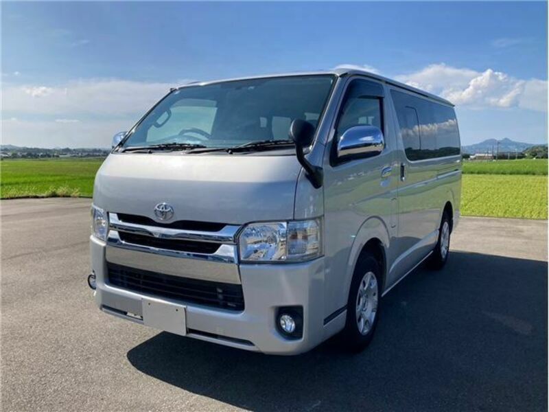 HIACE VAN-1