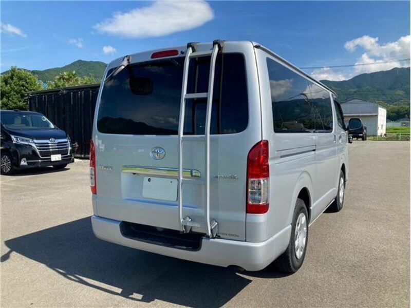 HIACE VAN-2