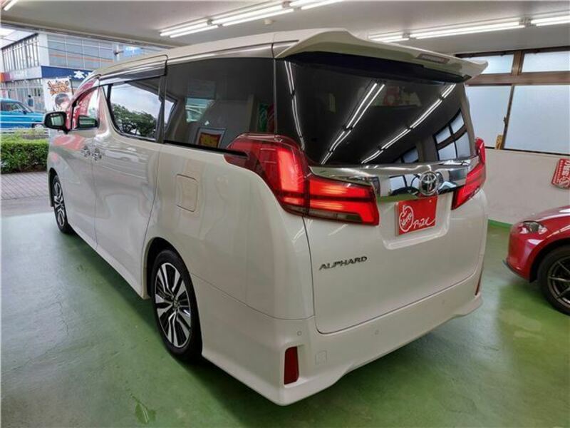 ALPHARD-8