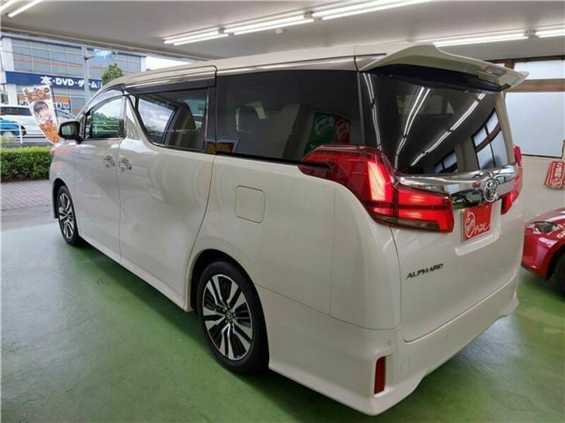 ALPHARD-9