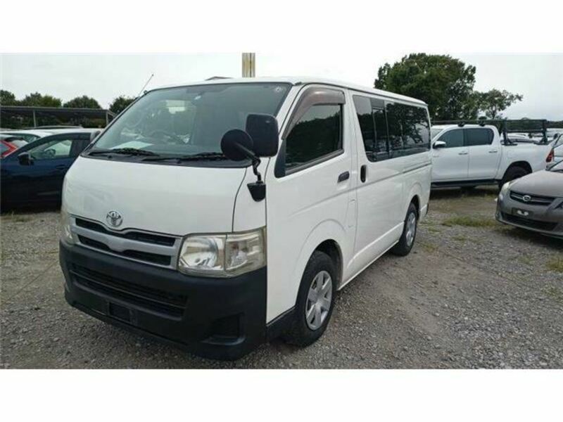 HIACE VAN-11