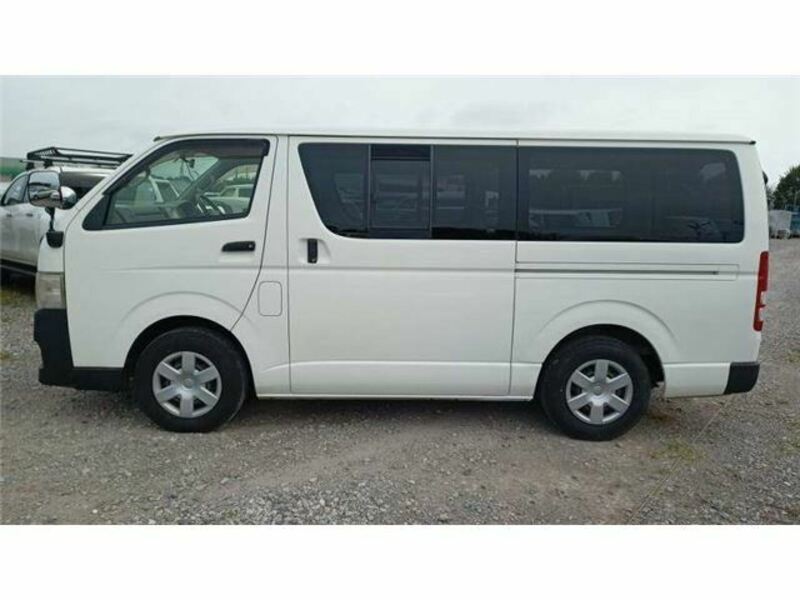 HIACE VAN-13