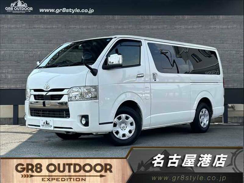 TOYOTA　HIACE VAN