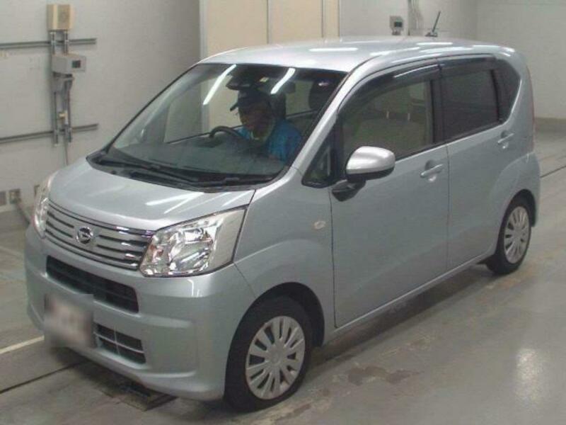 DAIHATSU　MOVE