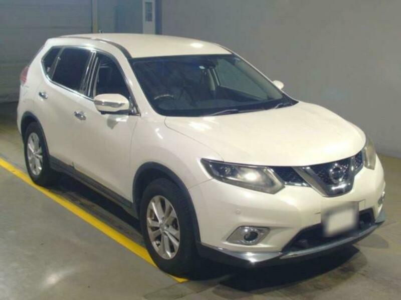 NISSAN　X-TRAIL