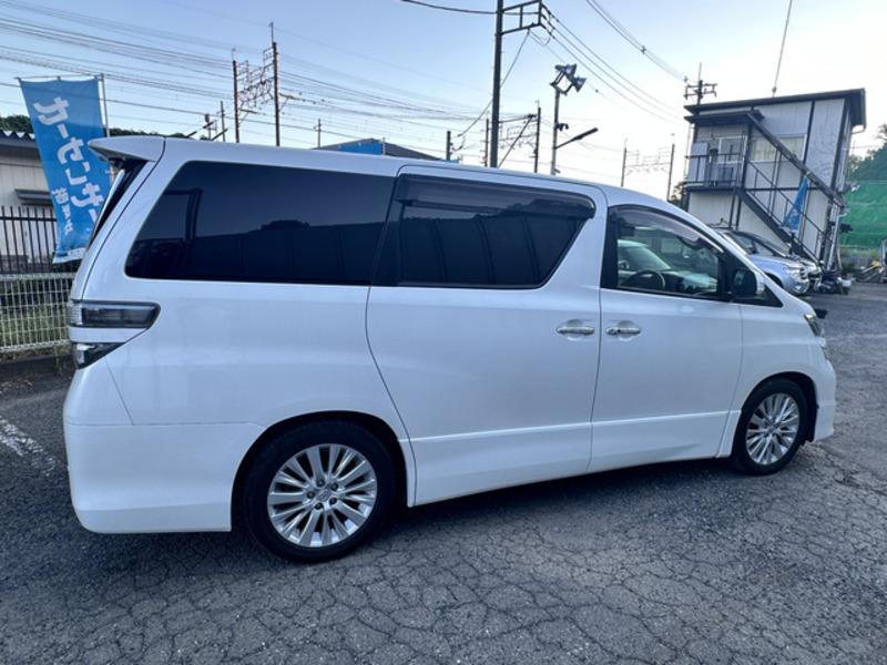 VELLFIRE-6