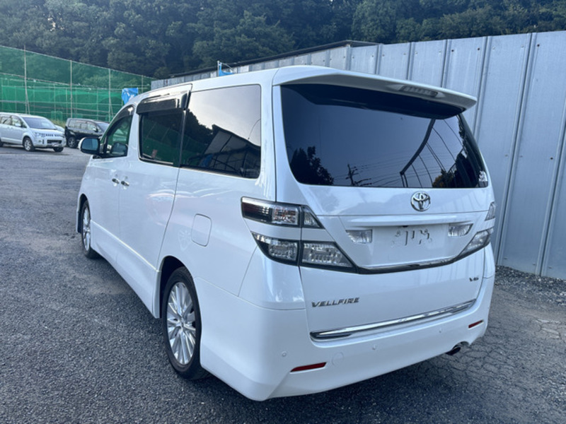 VELLFIRE-4