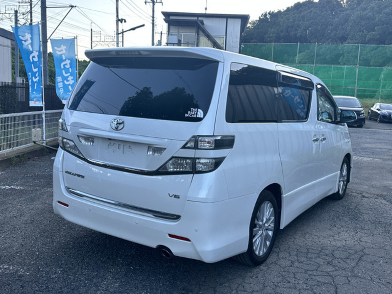 VELLFIRE-3