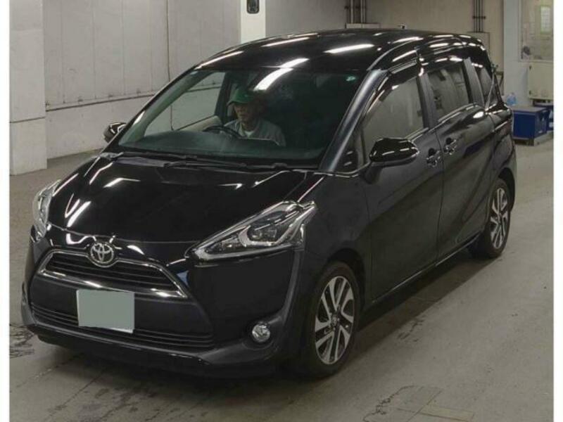 TOYOTA　SIENTA