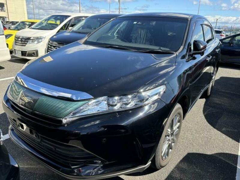 TOYOTA　HARRIER