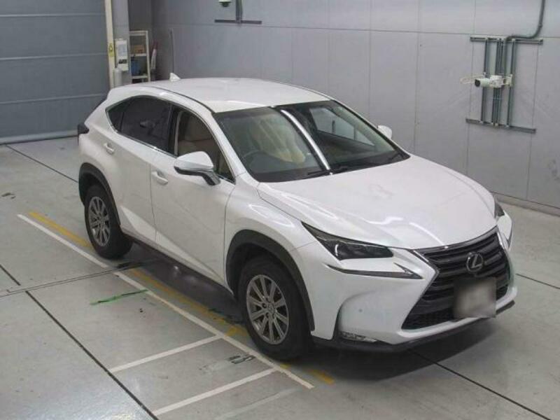 LEXUS　NX