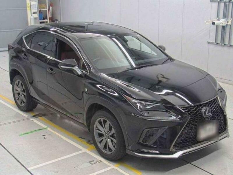 LEXUS　NX