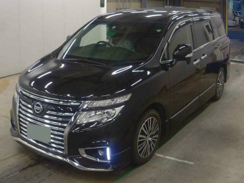 NISSAN　ELGRAND