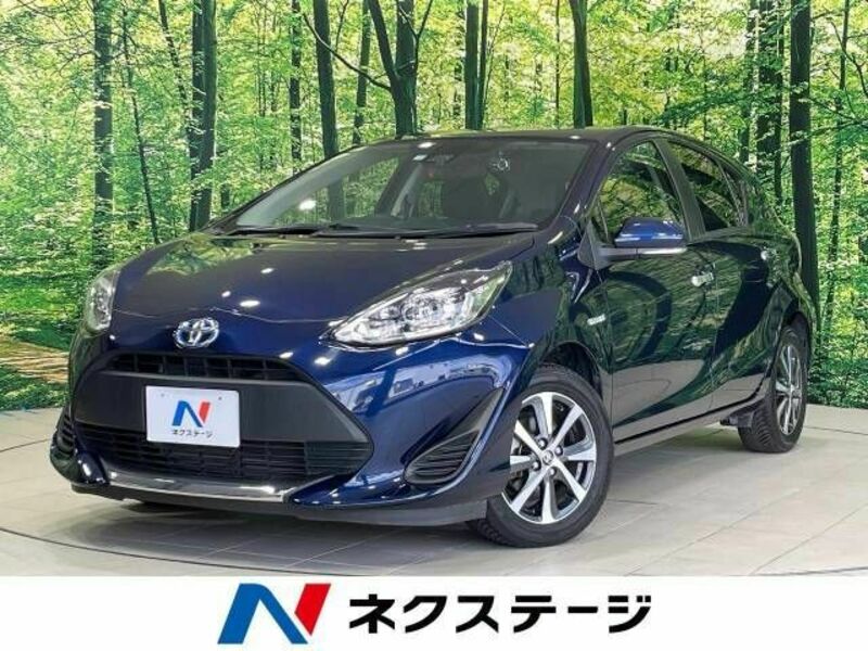 TOYOTA　AQUA