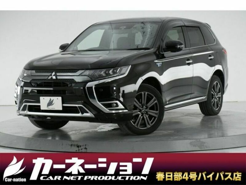 MITSUBISHI　OUTLANDER PHEV