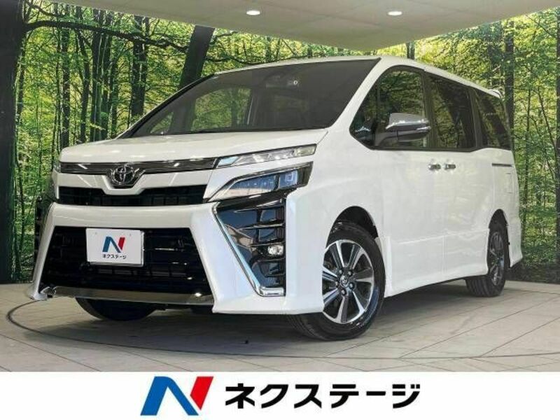 TOYOTA　VOXY