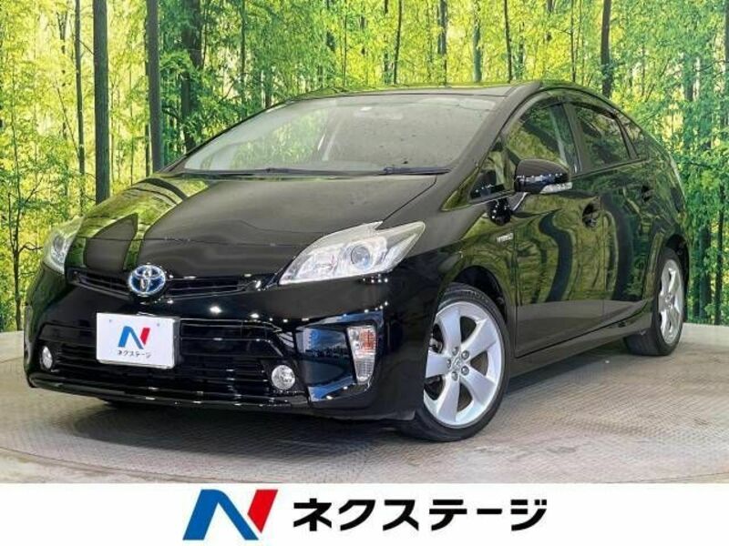 TOYOTA　PRIUS