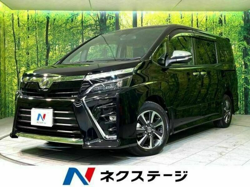 TOYOTA　VOXY