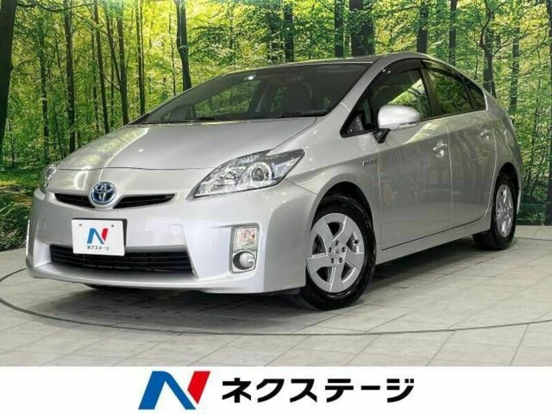 TOYOTA　PRIUS