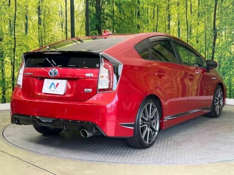 PRIUS-17