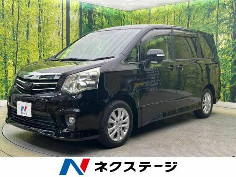 TOYOTA　NOAH