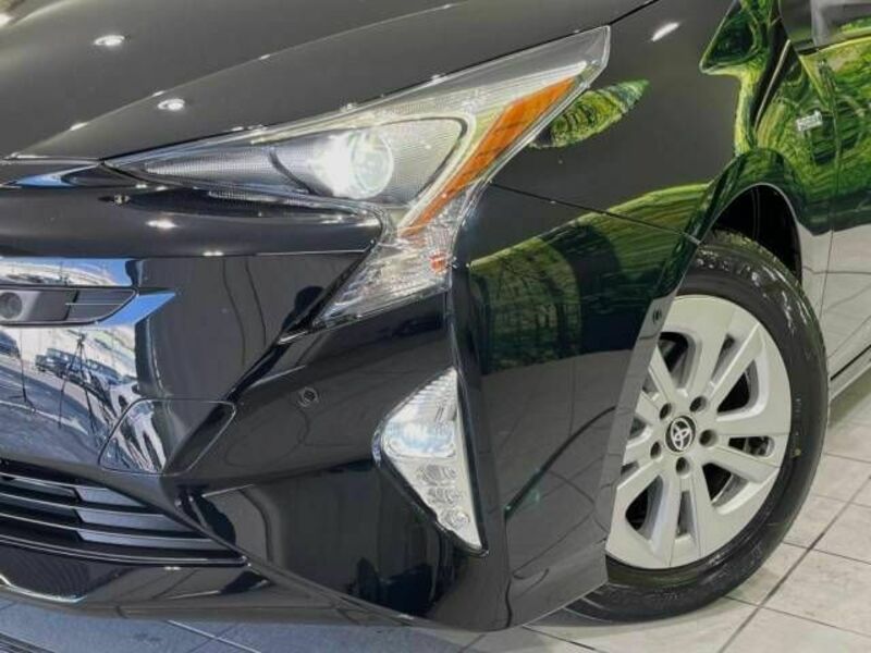 PRIUS-12