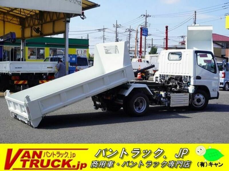 MITSUBISHI　CANTER