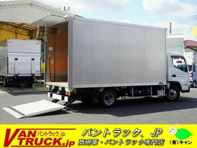 MITSUBISHI　CANTER