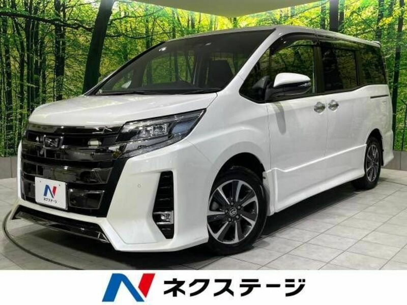 TOYOTA　NOAH