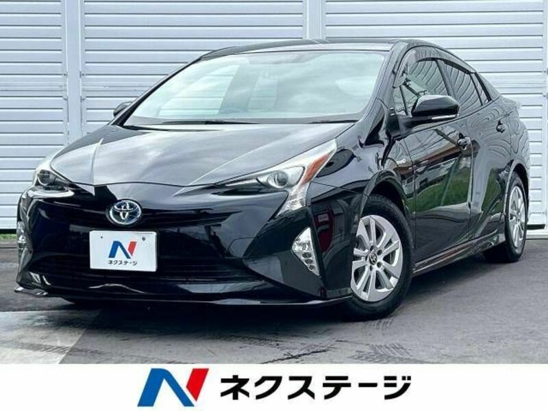 TOYOTA　PRIUS