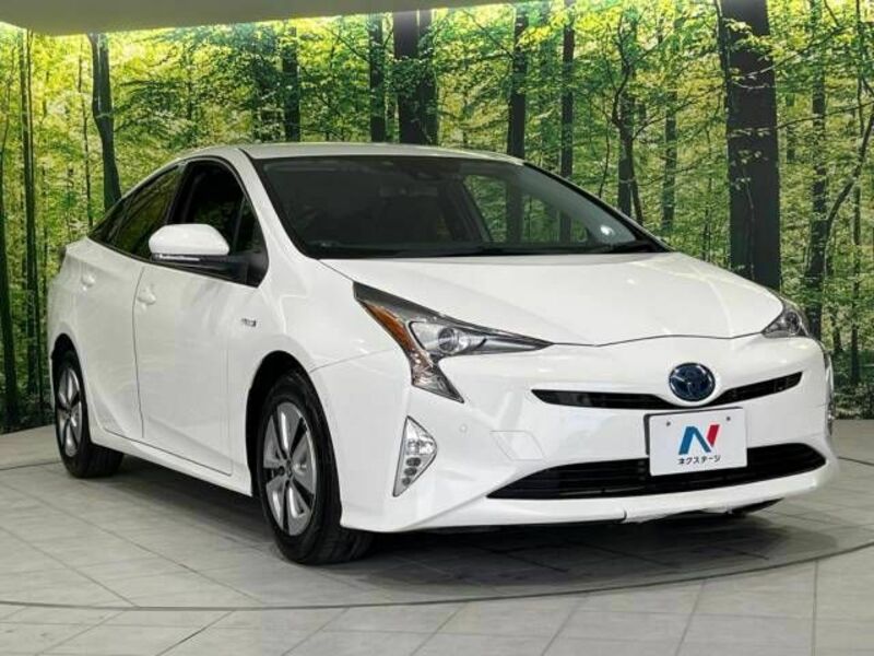 PRIUS-16