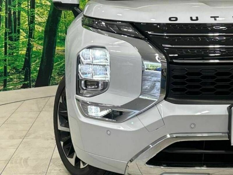 OUTLANDER PHEV-12