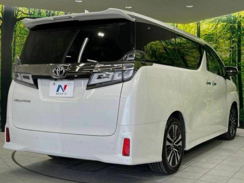 VELLFIRE-18