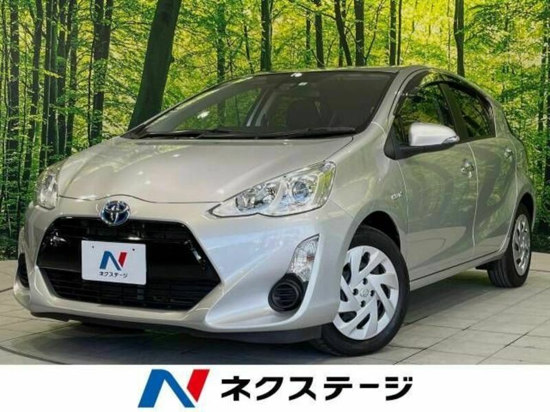 TOYOTA　AQUA