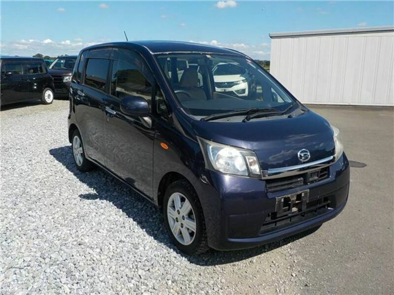 DAIHATSU　MOVE