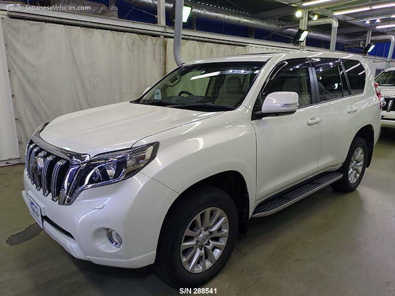 TOYOTA　LAND CRUISER PRADO