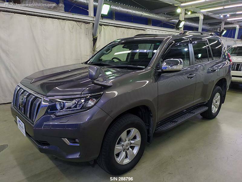 TOYOTA　LAND CRUISER PRADO