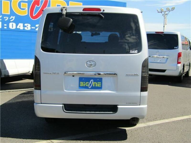 HIACE VAN-1