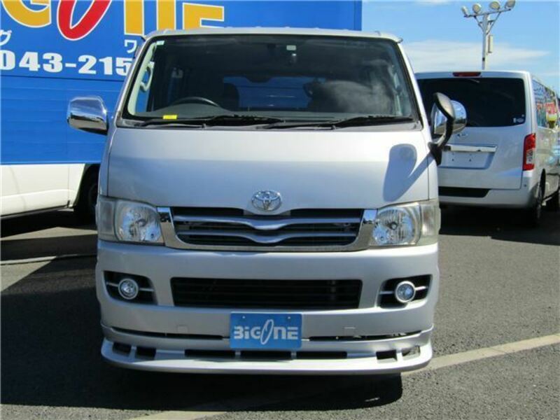 HIACE VAN-8