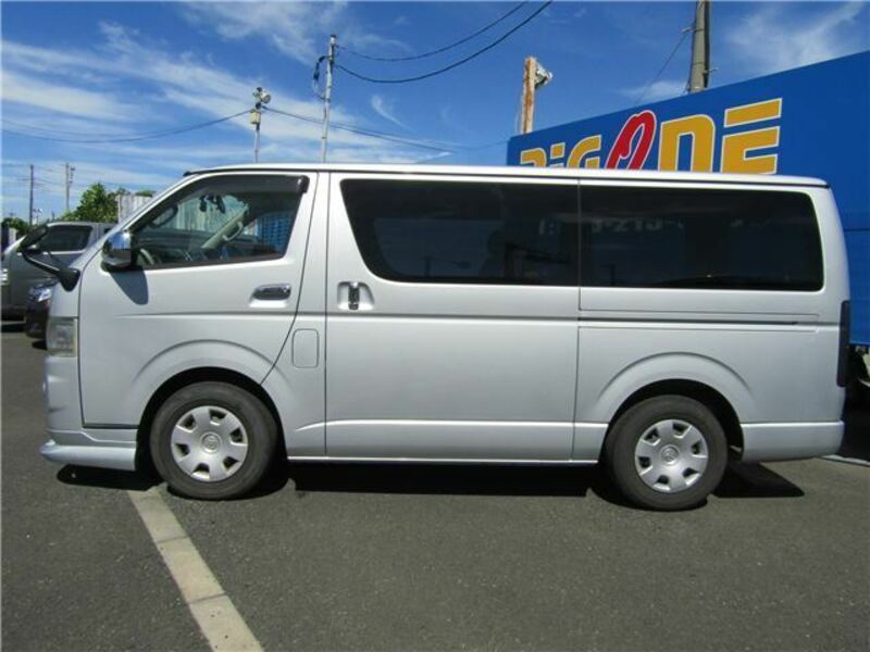 HIACE VAN-13