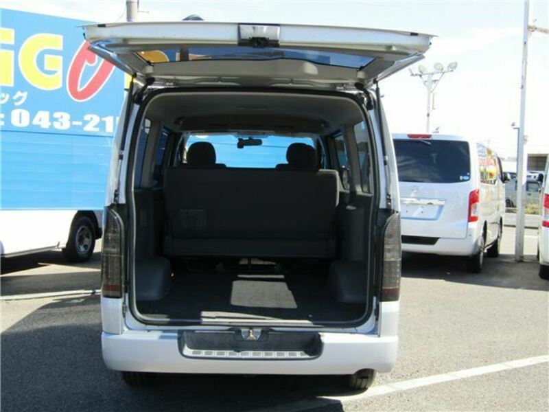 HIACE VAN-38