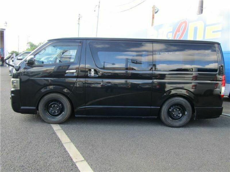 HIACE VAN-12