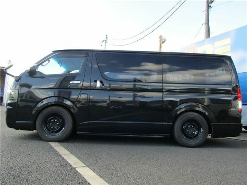 HIACE VAN-13