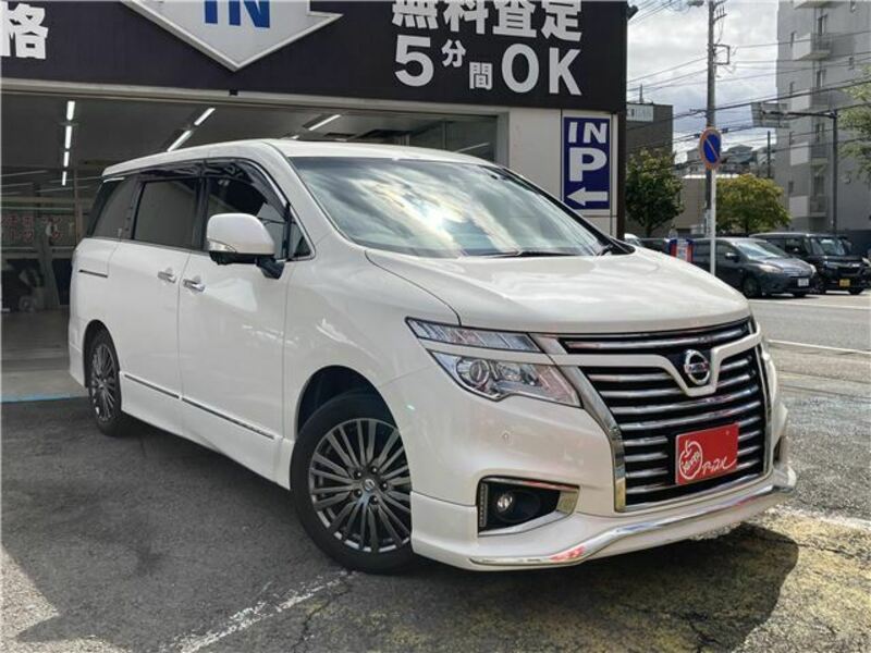 NISSAN　ELGRAND