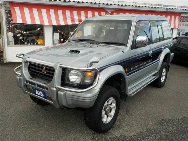 MITSUBISHI　PAJERO