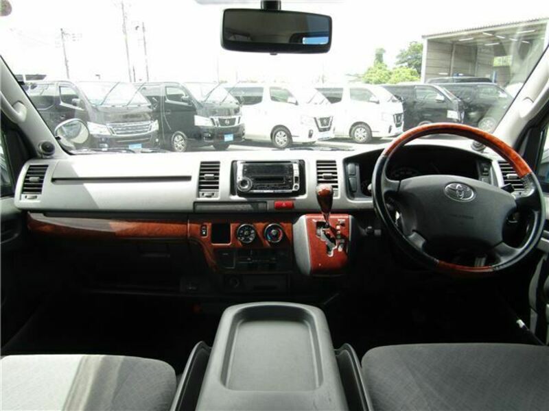 HIACE VAN-2