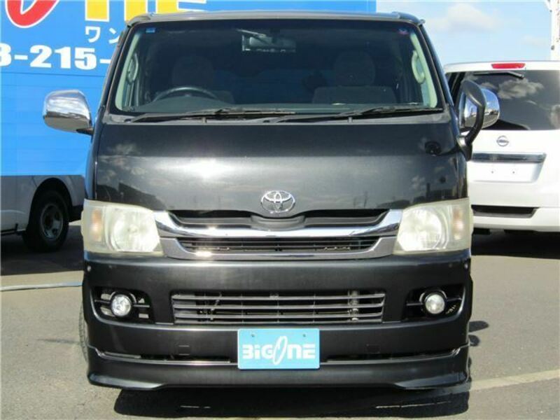 HIACE VAN-11