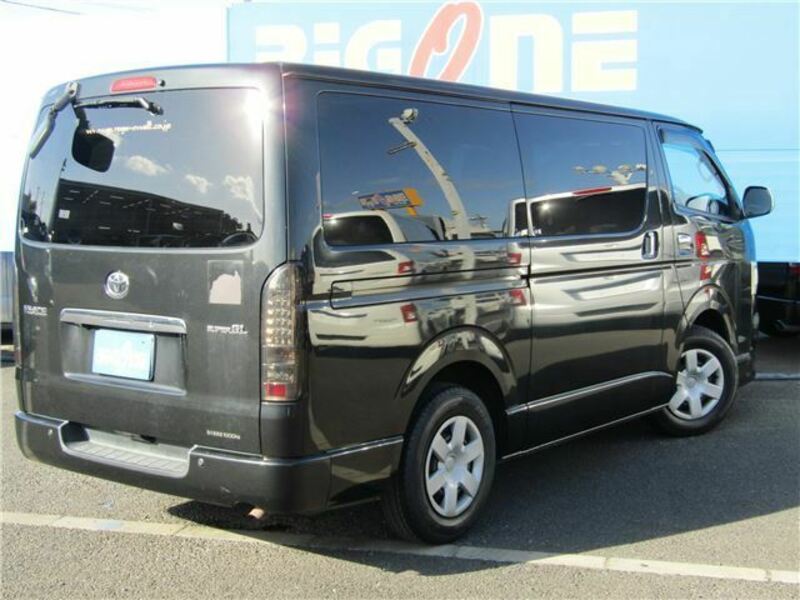 HIACE VAN-33